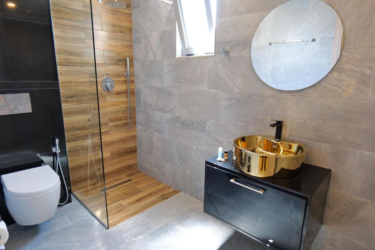 Kuburi Hotel Ксамил Экстерьер фото