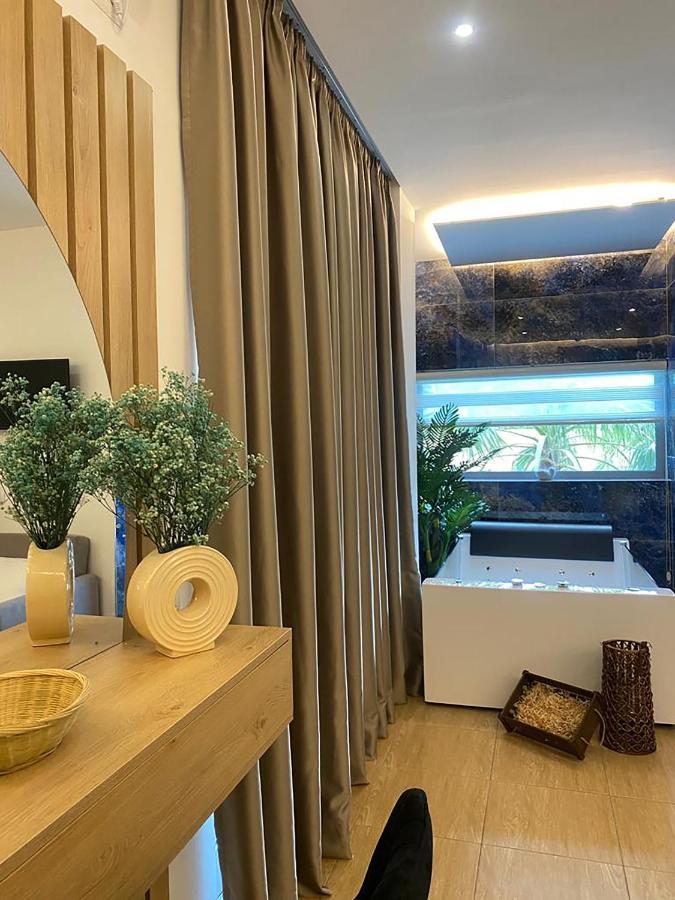 Kuburi Hotel Ксамил Экстерьер фото