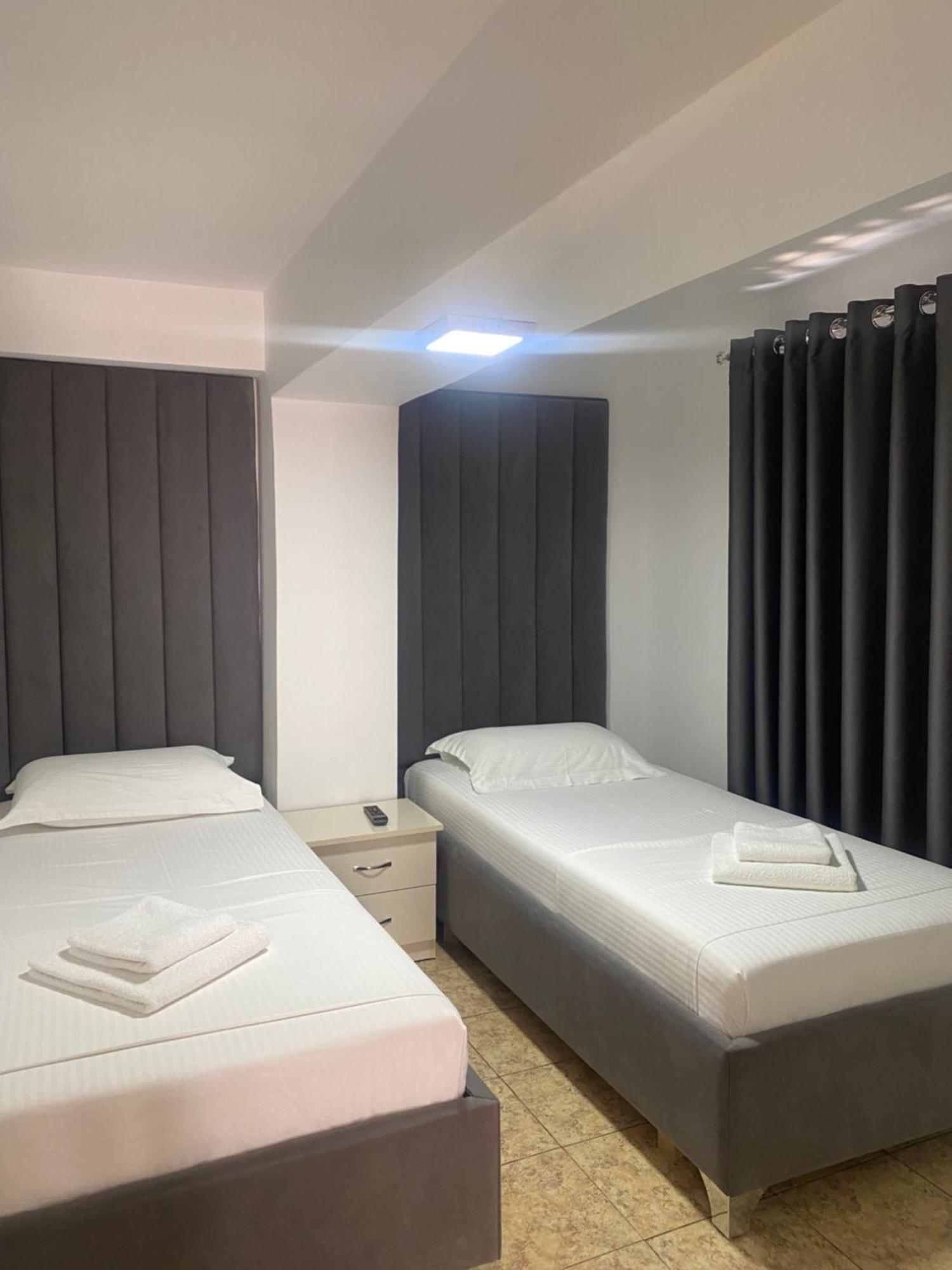 Kuburi Hotel Ксамил Экстерьер фото